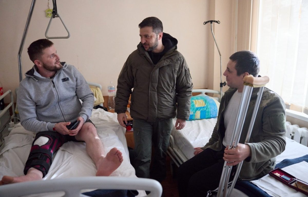 Zelensky with UA troops