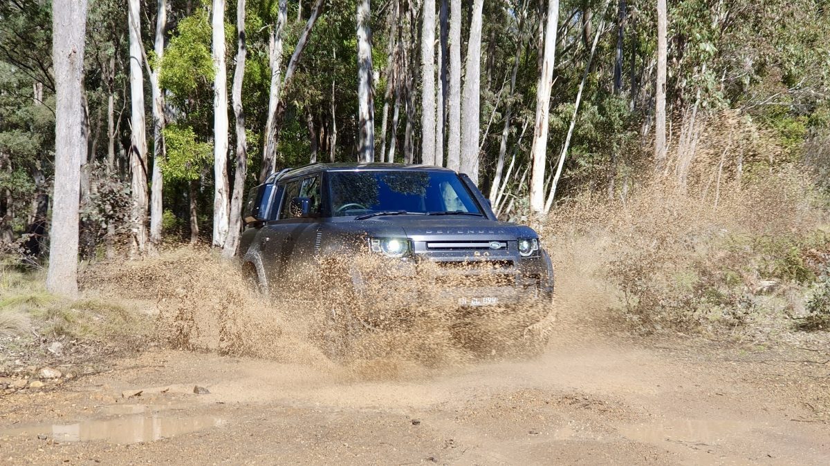 Land Rover Defender 130