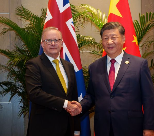 Anthony Albanese with Xi Jinping