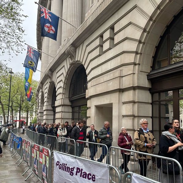 Australians voting in the 2025 election at London House