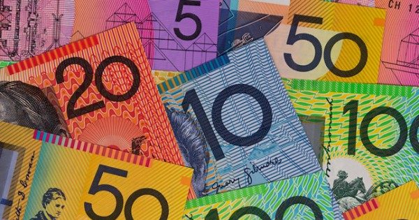 Public sector wages growth outpacing private sector, thanks to the states