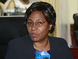 KENYA: PS retiring at crisis rate