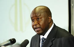 SOUTH AFRICA: Finance Minister upsets PS union