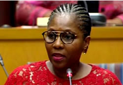 SOUTH AFRICA: PS to hire unqualified recruits