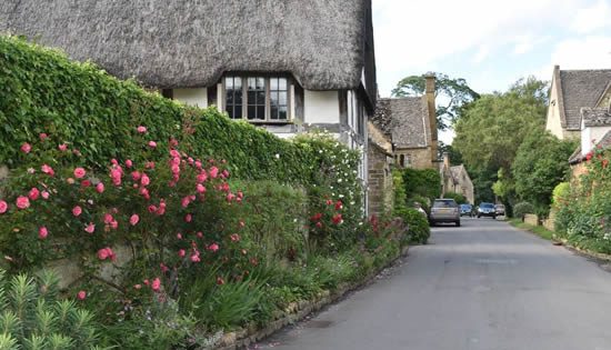Find magic during writing retreats in the Cotswolds