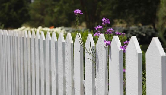 Taking a fence: How fences can create barriers in the mind