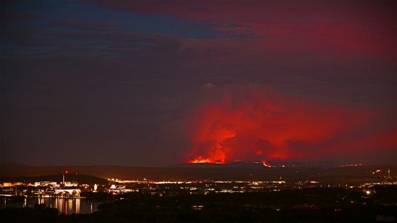 The North Black Range fire as seen from Canberra during the 2019-2020 Black Summer. 