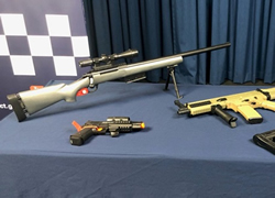 Police blast replica gun warning