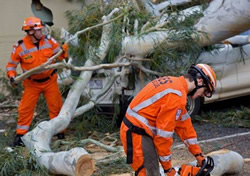 SES volunteers powering on