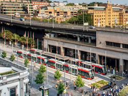 Light rail audit finds costs off the track