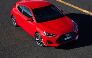 Surprising Veloster Is Smoothly Impressive