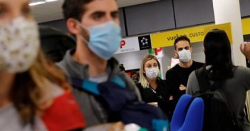 DFAT to finance stranded Aussies