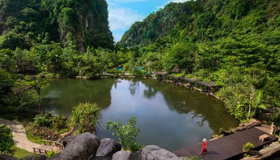 Rejuvinate as you embrace nature and cave dining at Banjaran