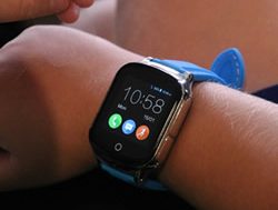 Shoot from the wrist: A new Apple Watch camera