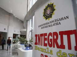 MALAYSIA: Corruption ‘tarnishing PS image’