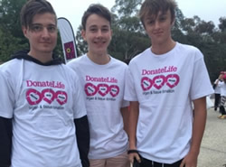 Walkers run up funds for organ transplants