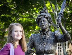 Malia stands up for more female statues