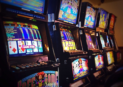 Cashless gaming hits the jackpot