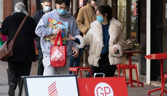 City wears masks as Canberra on alert