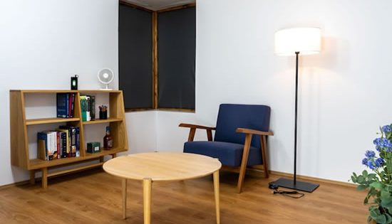 Charging room: Powering devices without plugs or cables