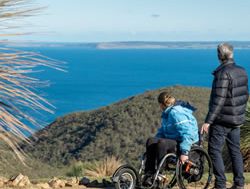 New lookout tracks for Fleurieu Peninsula