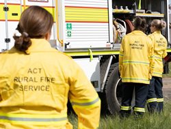 Bushfire season starts on a slow burn