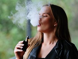 Survey sees smoke from teenagers vaping