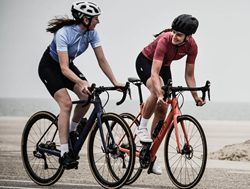 Women return to compete in the Tour de France