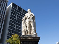 Call for ideas on Aboriginal statues