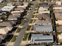 Report finds Canberrans hit by housing costs