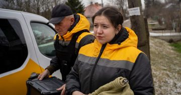 UKRAINE: Mail still getting through in war zone