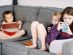 There’s no ‘golden rule’ for when kids should get their first phone