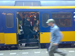 NETHERLANDS: Call for more powers to curb train violence