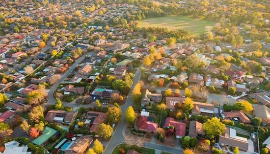 Canberra wins welcome around the world