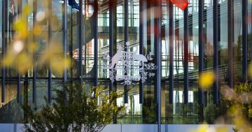 Soaring SES pay rises leave regular APS employees in their dust
