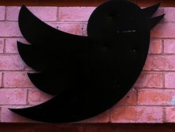 Twitter is refusing to pay Google for cloud services.