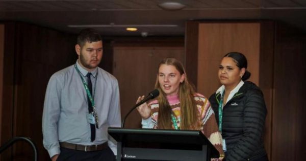 Visitors welcomed at Parliament House