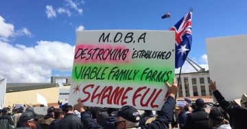 Around 3000 farmers expected at Parliament House to protest against policies that 'decimate agriculture'