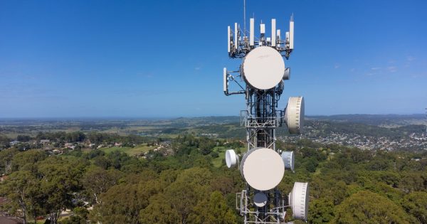 Cell tower ownership changes may be impacting regional mobile coverage, ACCC finds