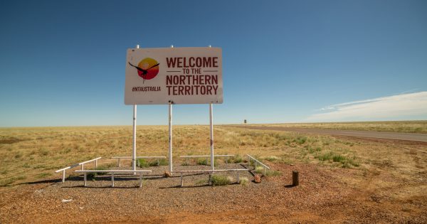 Federal government announces extension to Northern Territory migration agreement