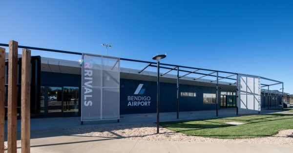 New Bendigo Airport terminal officially open for passengers