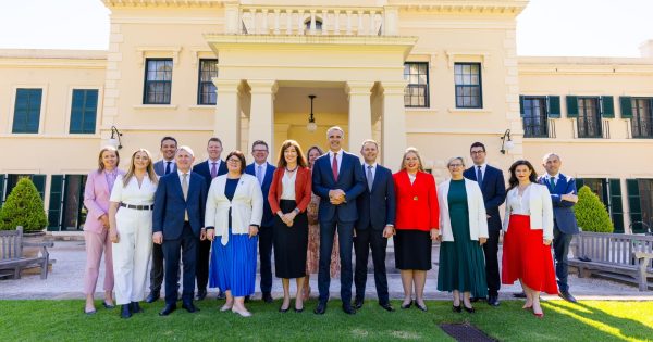 Labor announces major cabinet reshuffle