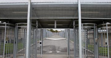 Home Affairs rejects commission's detention centre recommendations