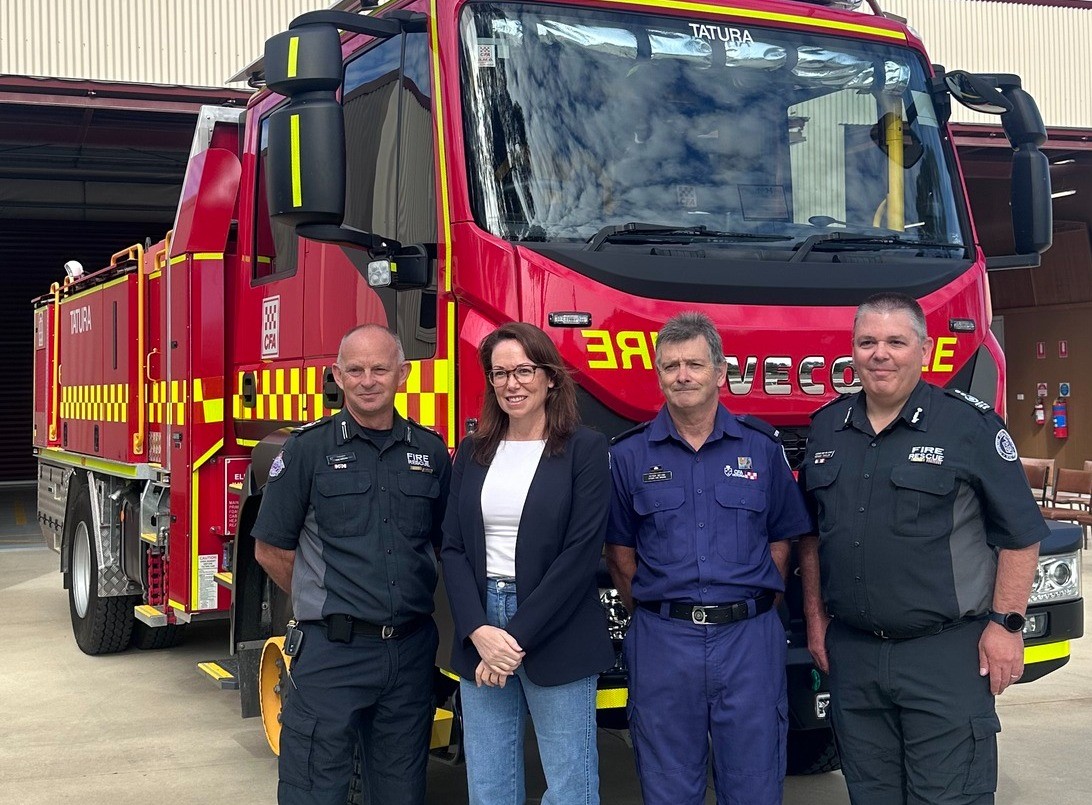 AG Jaclyn Symes with Victorian firefighters