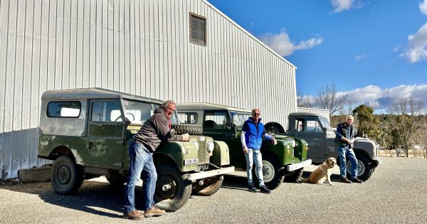 Which 4WD really built the Snowy Hydro - Land Rover or LandCruiser?