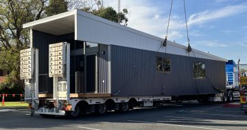 New health worker accommodation units arrive in Narrandera