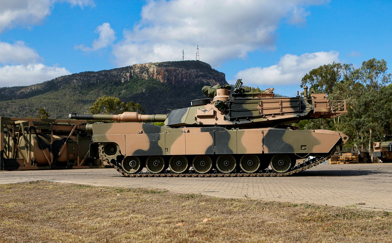 M1A2SEPv3 Abrams tanks