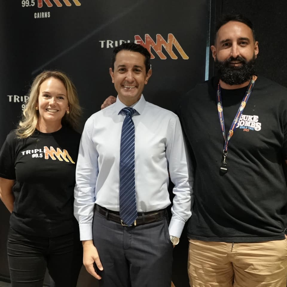 Premier David Crisafulli with two hosts of Triple M Cairns.