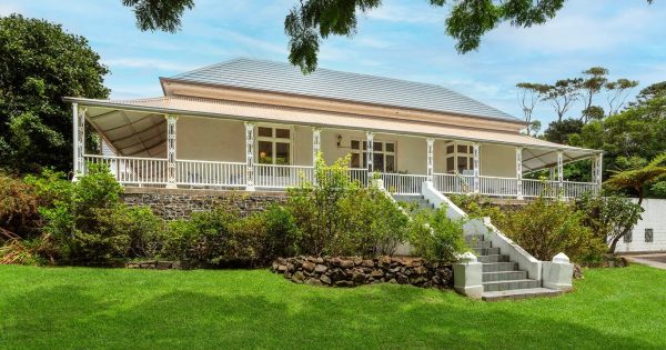 Historic home to Kiama's first police magistrate on the market for first time in 60 years