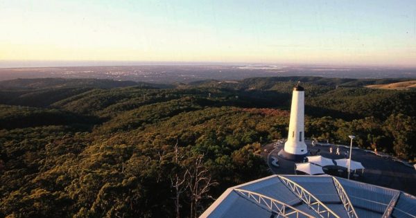SA Government extends fire season in Mount Lofty Ranges
